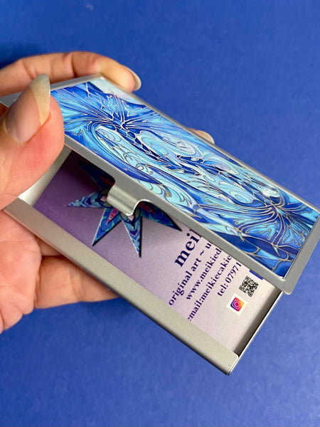 Blue dragon business card holder, pocket, handbag, briefcase, purse or desk drawer. Opens to reveal space to fit your introduction cards. Also make a great containers for carrying credit cards.