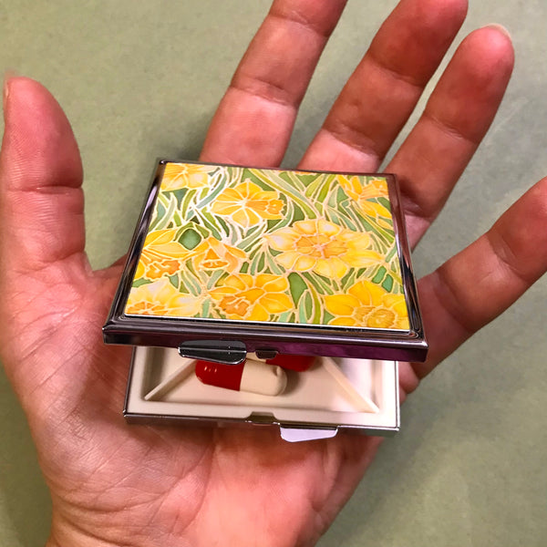 daffodils pill box, little square medicine box for pocket or handbag. square yellow green flower pill container. gift for Mum, gran, friend. Gardeners gift. get well gift.