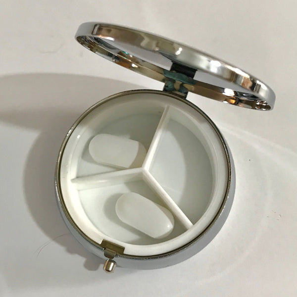 Red Horsechestnut Leaf Large Pill Box - Stud Earing Jewellery Box