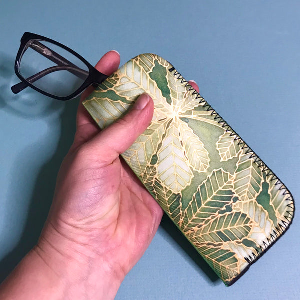 Green Leaf Padded glasses cover - Horse Chestnut Leaves reading or large glasses cover