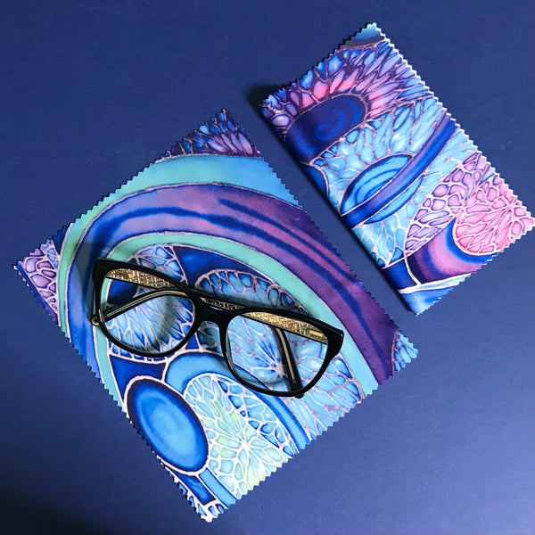 Blue Green Purple Contemporary Circles glasses cleaning cloth - pretty butterfly cleaning cloth - phone screen cleaning cloth.