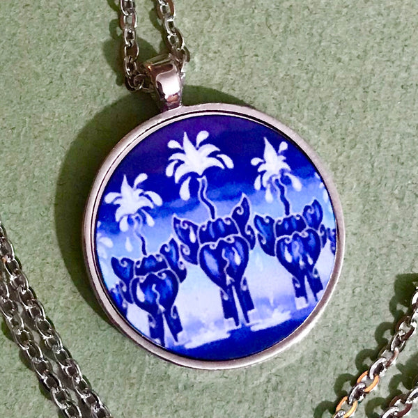 blue elephant pendant necklace