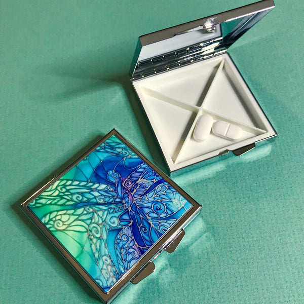 Red Horsechestnut Leaf Large Pill Box - Stud Earing Jewellery Box