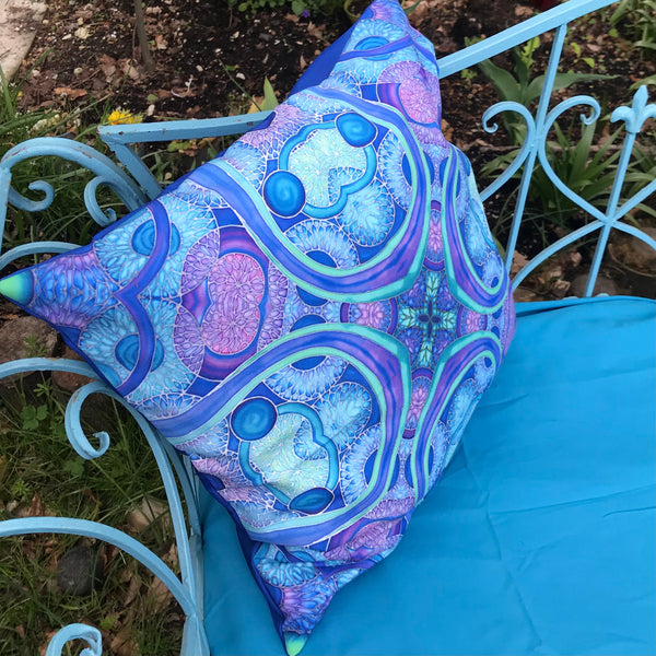 Blue Circles Showerproof Cushion - Showerproof Garden Cushions - Blue green turquoise Cushion