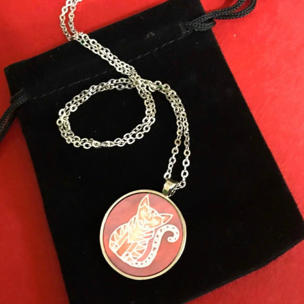 Ginger Cat Pendant - Grinning Tabby Cat Necklace - Affordable gift