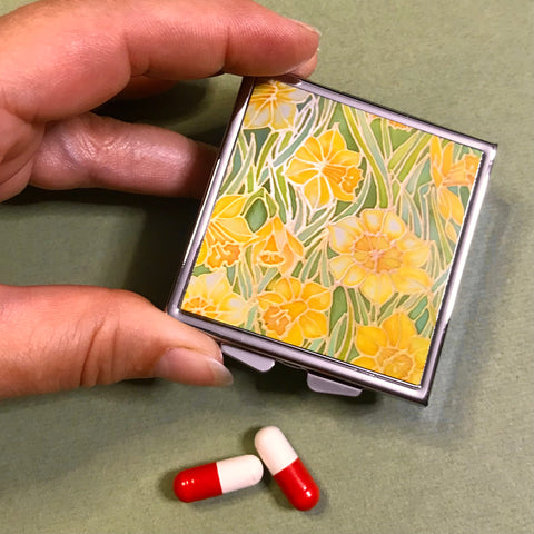 daffodils pill box, little square medicine box for pocket or handbag. square yellow green flower pill container. gift for Mum, gran, friend. Gardeners gift. get well gift.