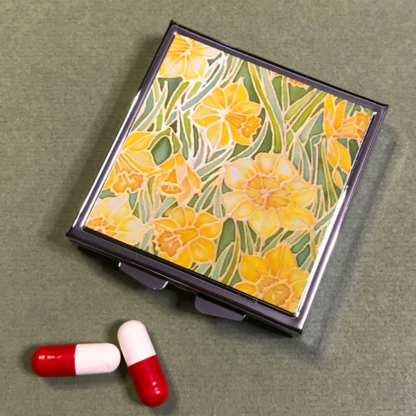 daffodils pill box, little square medicine box for pocket or handbag. square yellow green flower pill container. gift for Mum, gran, friend. Gardeners gift. get well gift.