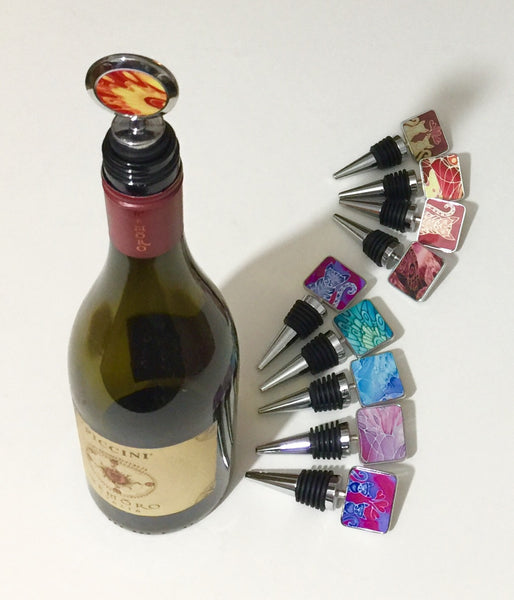 Plum Butterfly Bottle Stopper - Gift for Him or Her - Bottle Bung in Plum - Wine bottle stopper